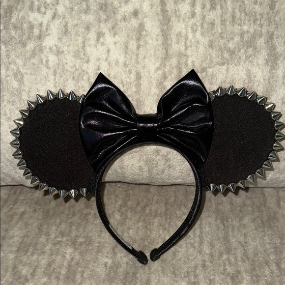 Accessories - Black Spiked disney inspired Headband